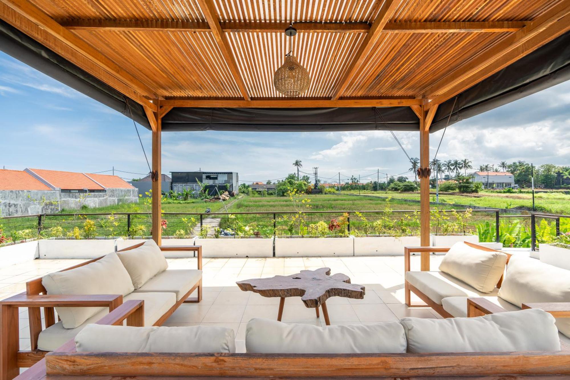 Villa Primarosa - Charming 3Br Villa With Rooftop Munggu Экстерьер фото