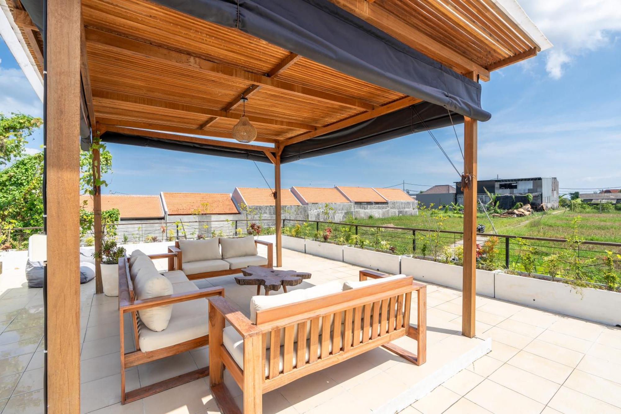 Villa Primarosa - Charming 3Br Villa With Rooftop Munggu Экстерьер фото