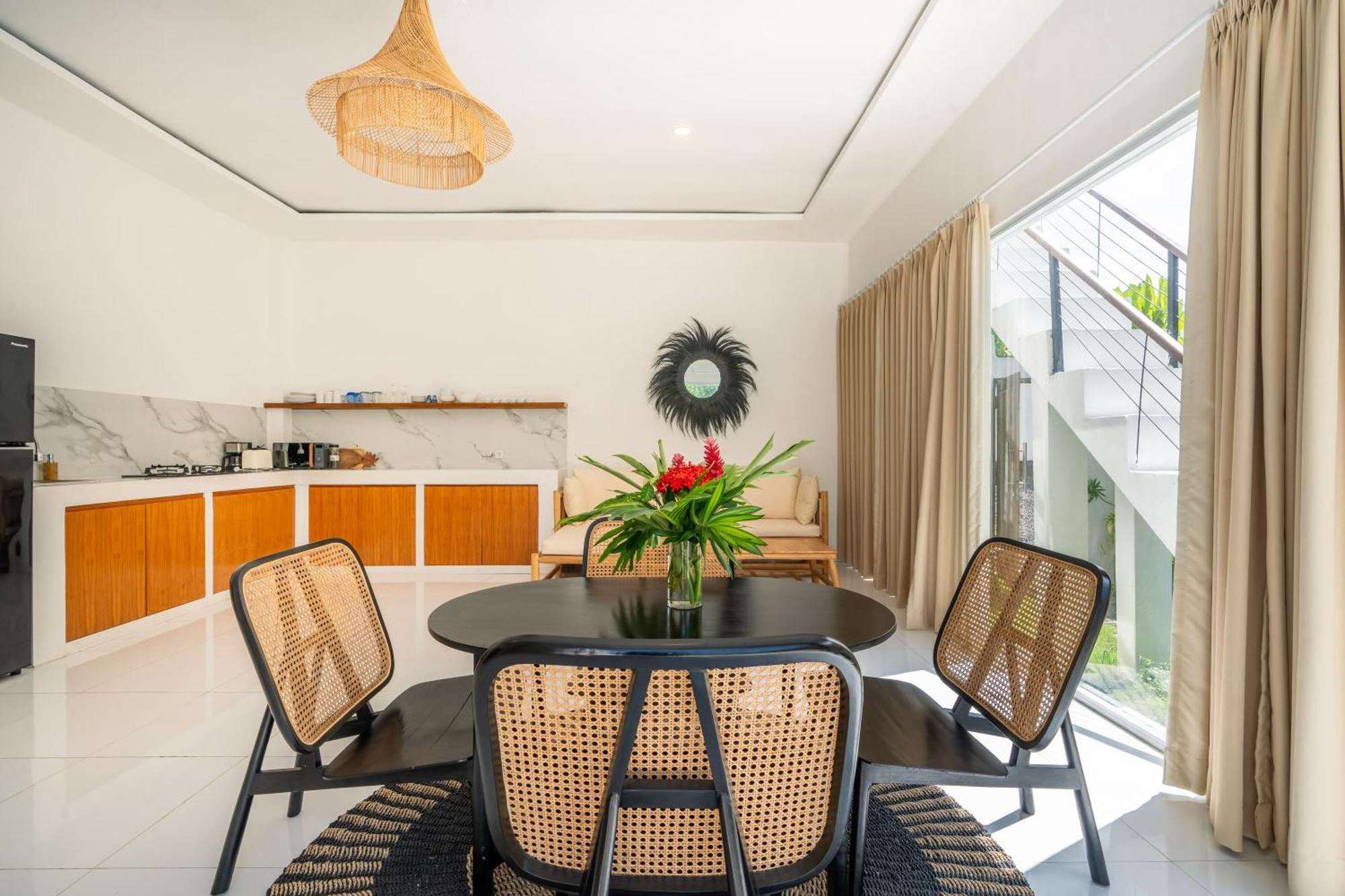 Villa Primarosa - Charming 3Br Villa With Rooftop Munggu Экстерьер фото